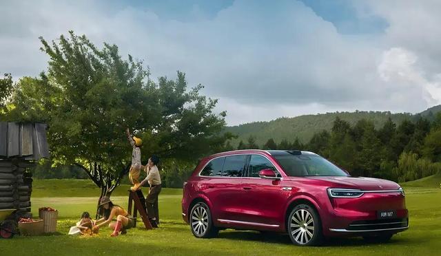 全新问界M7增程长续航版上市全国交付开启城市通勤新体验-有驾