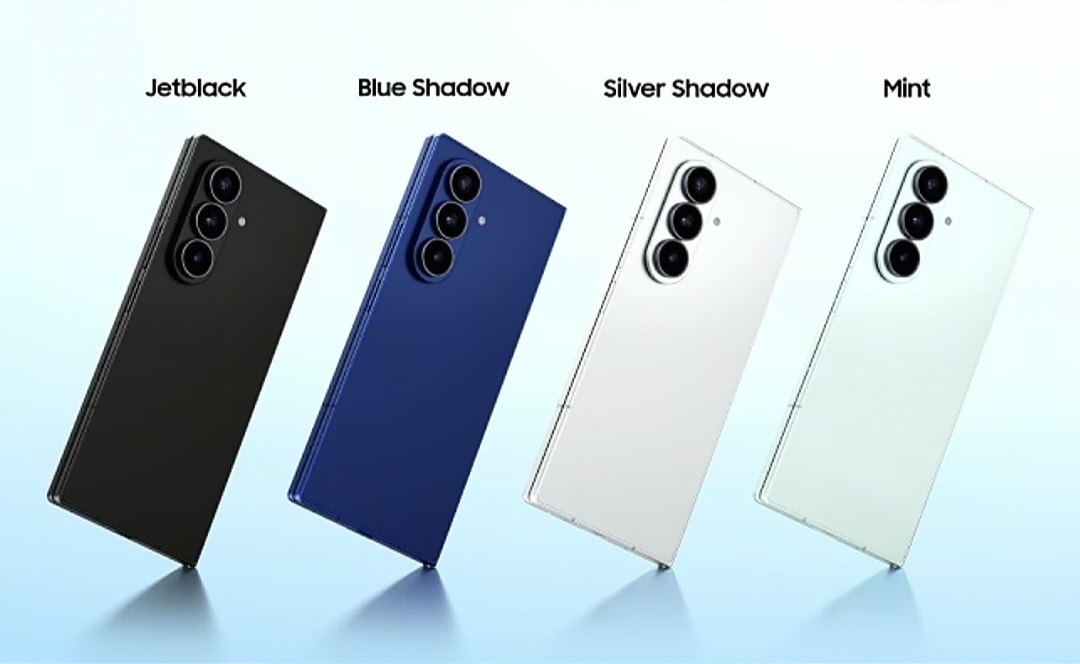 三星折叠屏手机模型__三星折屏新款