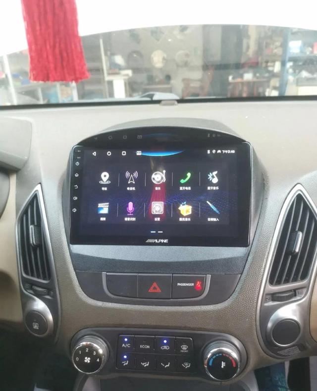 真是伤害性不大，侮辱性极强，14亿国人以为国产新能源实现弯道超车，谁料五菱星光560掀起智能驾驶新风潮，彻底改变出行体验-有驾