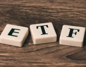 字节视频模型带动行业降本增效，传媒ETF涨1.30%