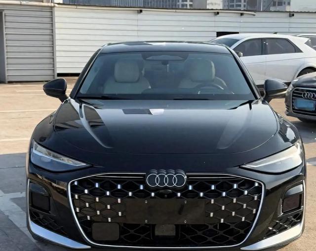 现款A6L降至28万，新款配华为智驾，该入手还是等下一代？