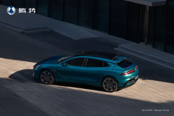 全新腾势Z9GT峡湾绿新车色曝光 配智驾小蓝灯