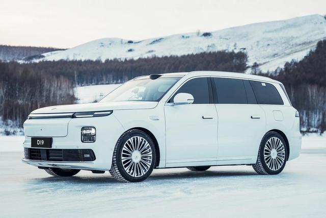 12家车企年销量目标：奇瑞冲击320万辆，零跑、鸿蒙智行100万辆-有驾