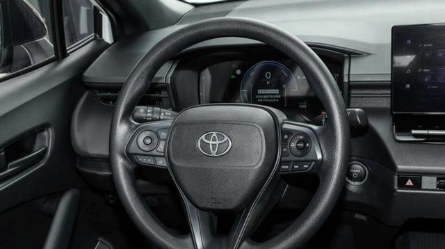 现在还开着燃油车的人,无非就这10类人,包含不差钱的和对新能源车不信任的,更多是因为使用习惯与现实需求导致的选择-有驾