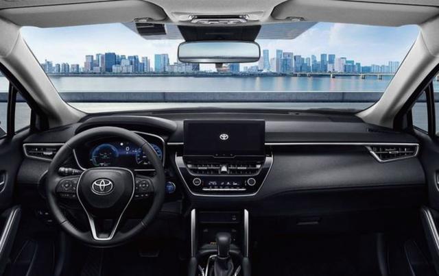 现在还开着燃油车的人,无非就这10类人,包含不差钱的和对新能源车不信任的,更多是因为使用习惯与现实需求导致的选择-有驾