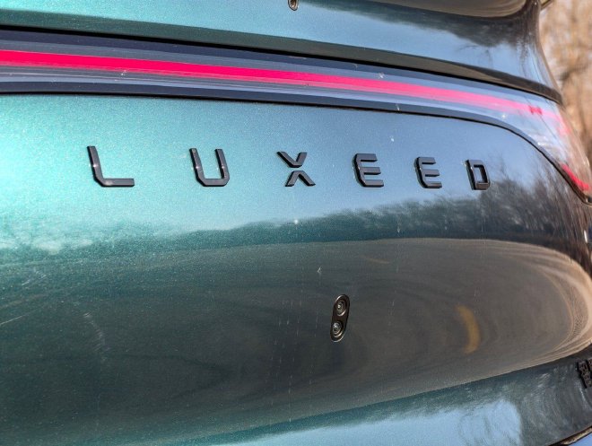 新增多项智能配置 抢先体验智界R7的新功能