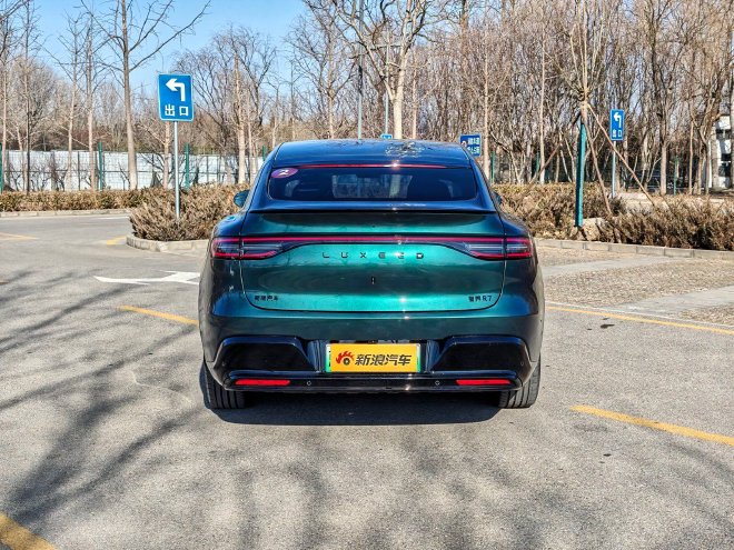 新增多项智能配置 抢先体验智界R7的新功能