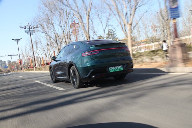 新增多项智能配置 抢先体验智界R7的新功能