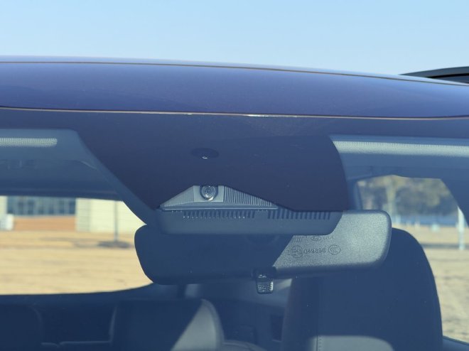 中期改款全面焕新 实拍起亚新狮铂拓界