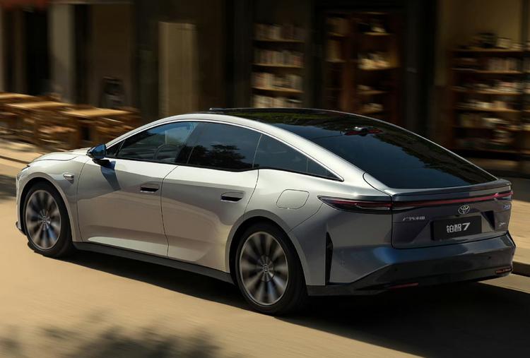 _春节买汽车_买家用轿车什么时候优惠大