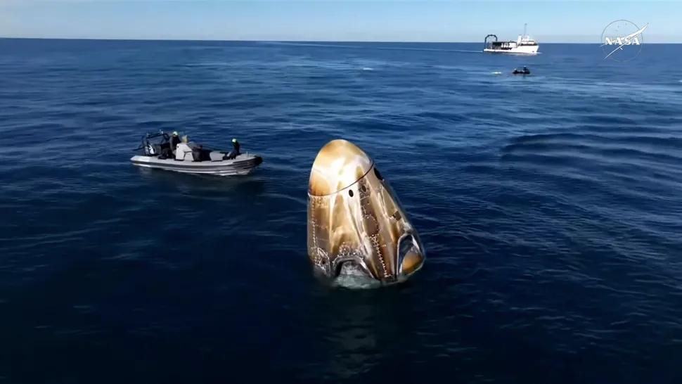 _波音太空飞机_太空漫步波音飞机