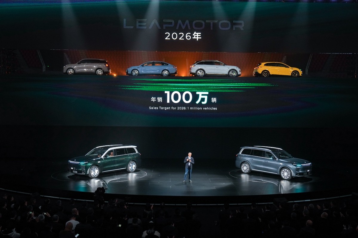 豪华旗舰是什么意思_旗舰款和豪华款的区别_