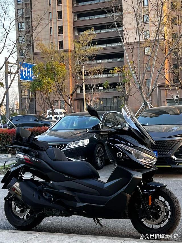 3万无极SR4Max:34匹马力,为何听着像“炒螺丝”?-有驾