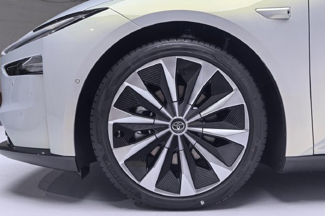 更全面的本土化 静态解析广汽丰田铂智7