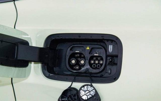 一觉醒来汽车行业大变局，新能源车购置税减半政策落地，动力电池国标2026年正式实施-有驾