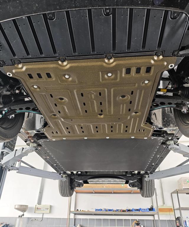 新能源电车需不需要电池护板？别被焦虑误导-有驾