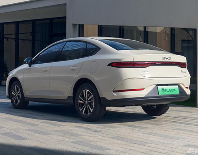 2026比亚迪密集上新,家用车市场迎大变局-有驾