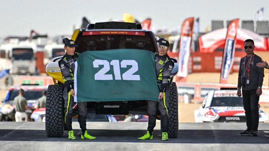 达喀尔赛场上，一个低调的中国品牌，给全球越野“补了堂课”