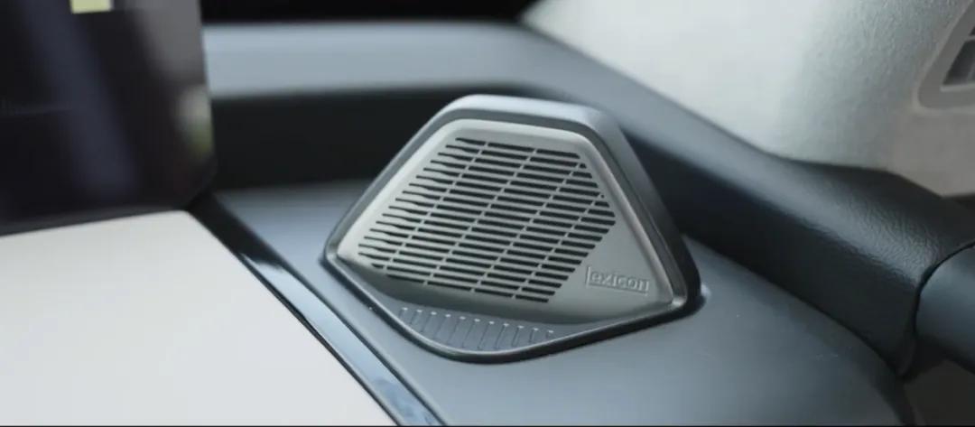 _纵深度是什么意思_纵横深邃的意思是什么