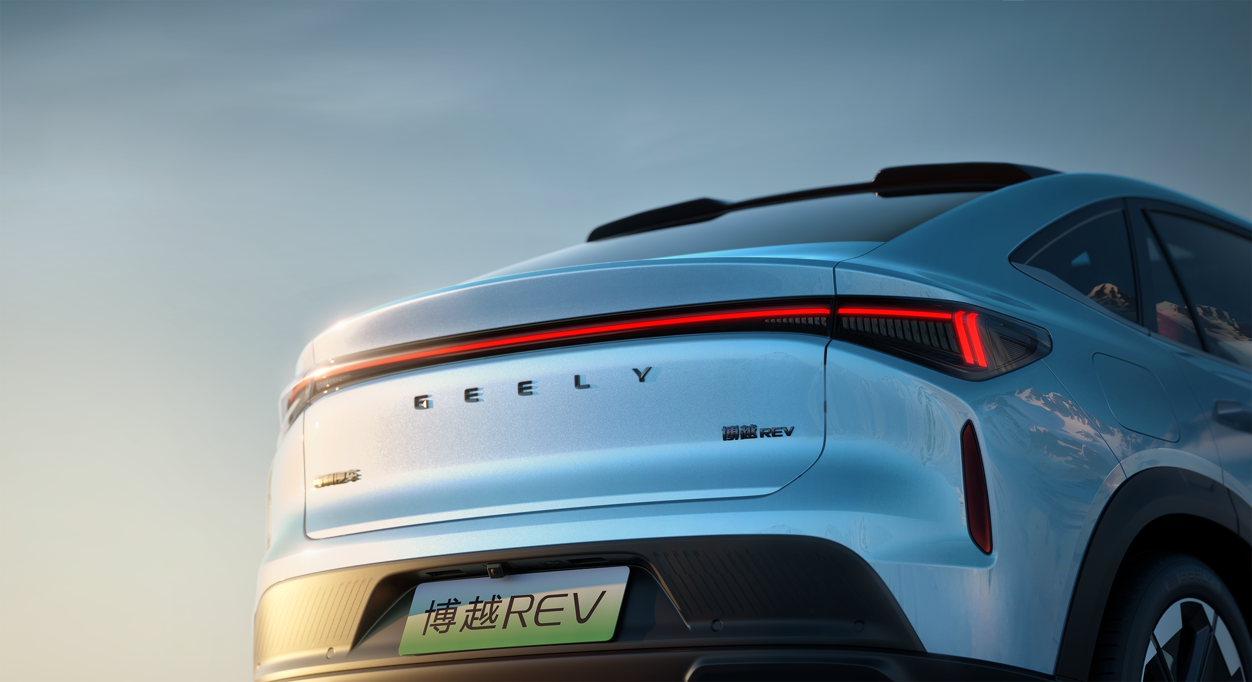 纯电续航375公里 吉利博越增程版曝光