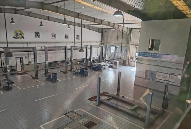 从业者递来一张纸条，电车难取代油车，油车更可靠且合资品牌占优势，车企必须真诚降价才能赢得市场认可