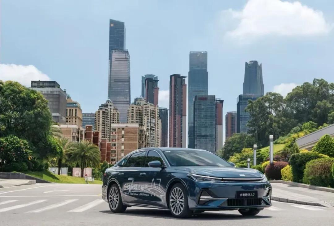 1500左右华为哪款值得入手_04款日产风度老款值得入手吗_