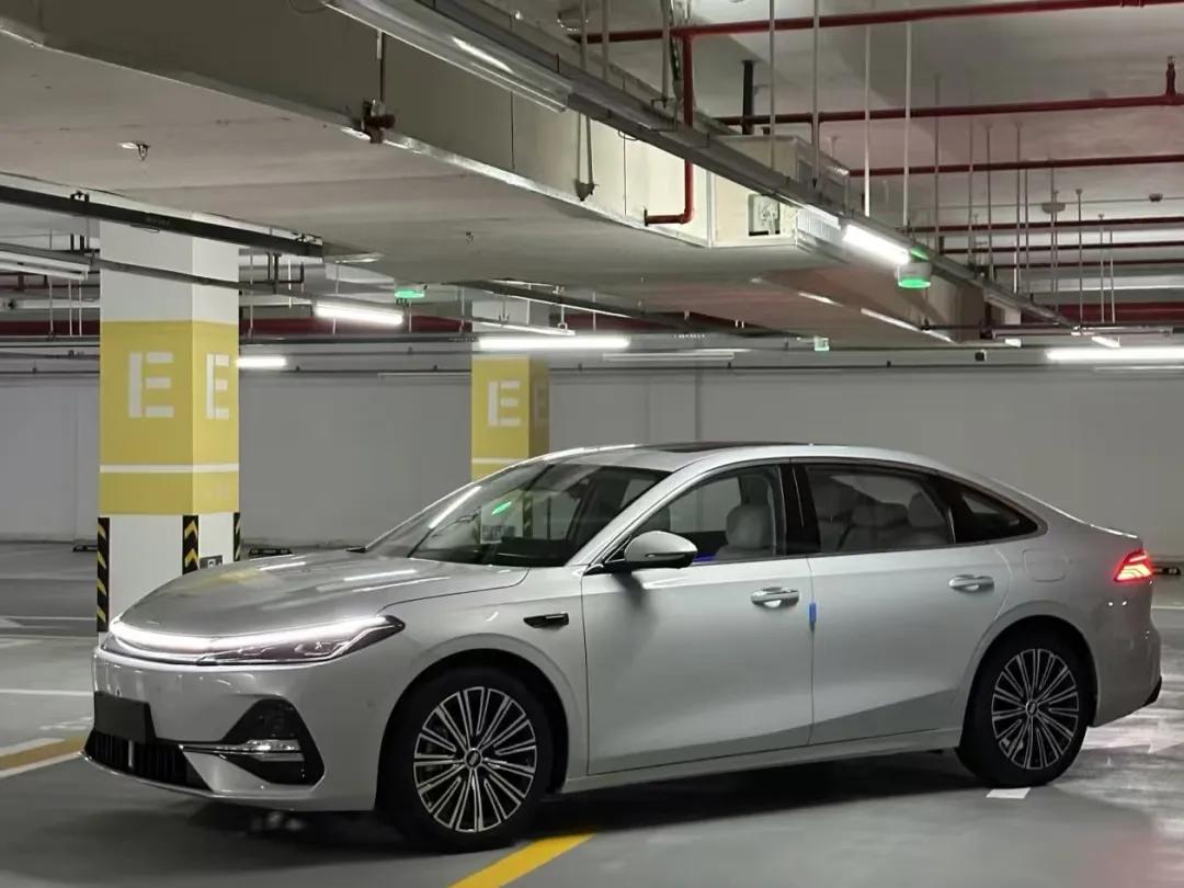 04款日产风度老款值得入手吗__1500左右华为哪款值得入手