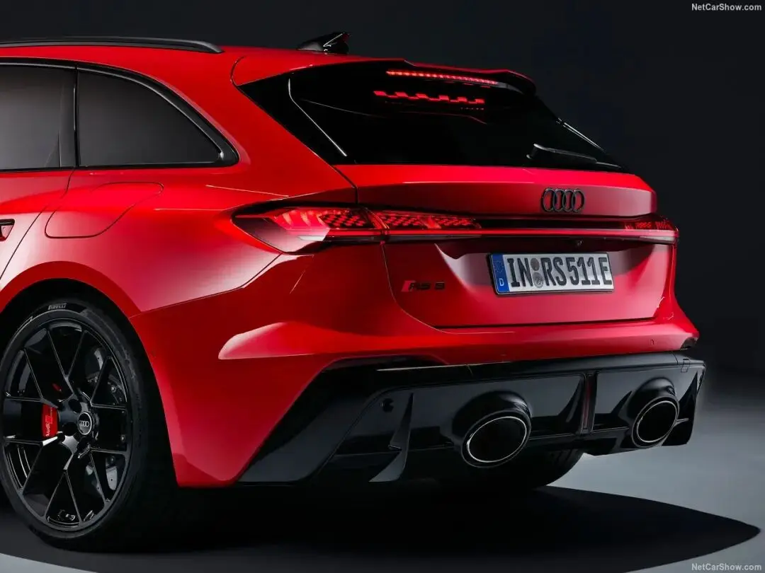 _奥迪插混suv_奥迪插电混动车型价格