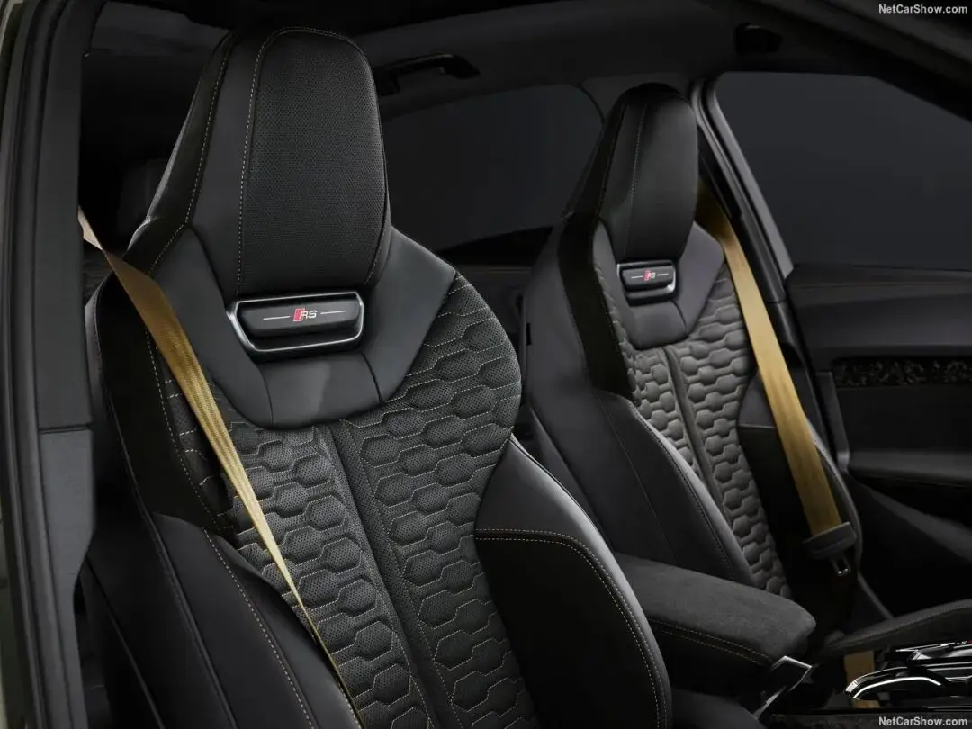 奥迪插电混动车型价格__奥迪插混suv