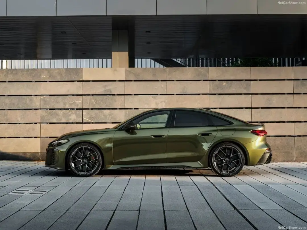 奥迪插电混动车型价格__奥迪插混suv