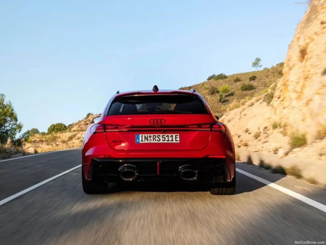 奥迪插电混动车型价格__奥迪插混suv