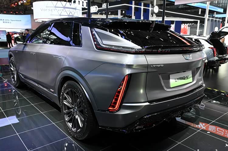 超大凯迪拉克__大号凯迪拉克