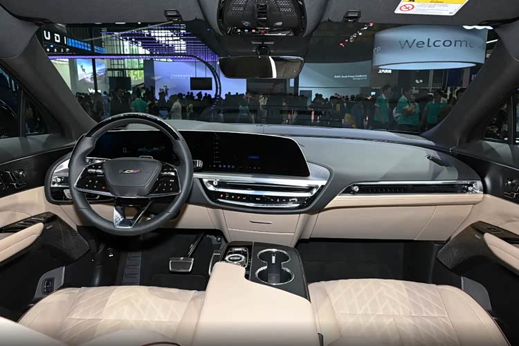 超大凯迪拉克__大号凯迪拉克