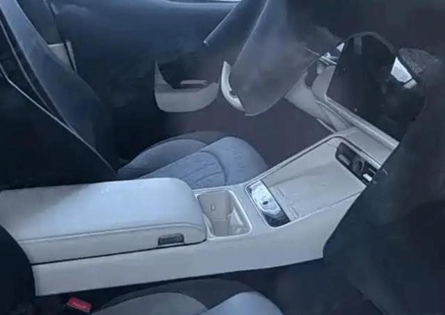 华为造了台“小米SU7”,比保时捷Taycan漂亮,价格还不贵-有驾