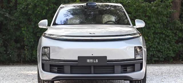 30万SUV对决:汉兰达VS理想L8真实对比评测!-有驾