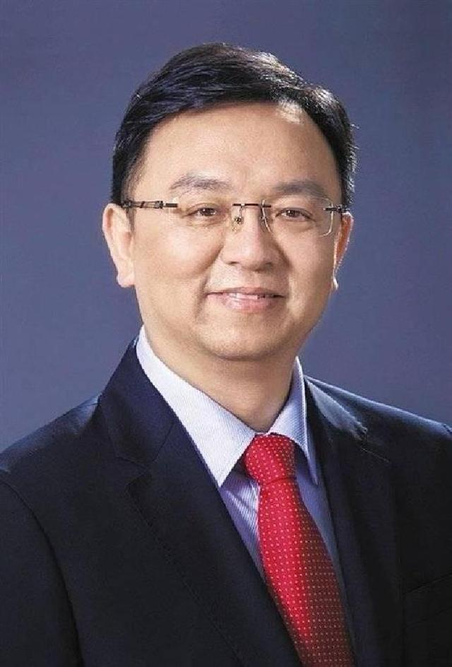 从废旧电池起家，比亚迪掌门人王传福凭实力闯出万亿版图