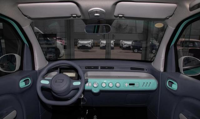 马年开小马太应景!一汽奔腾摩登马4.59万上市,20万辆里程碑+复古颜值双出圈-有驾