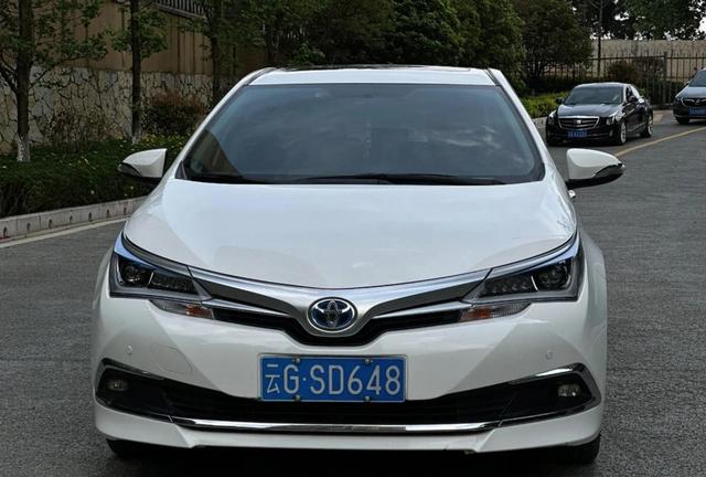 听我一句劝，丰田汽车这么买最划算，要保值买RAV4荣放，要品质选凯美瑞，实用性强还省心