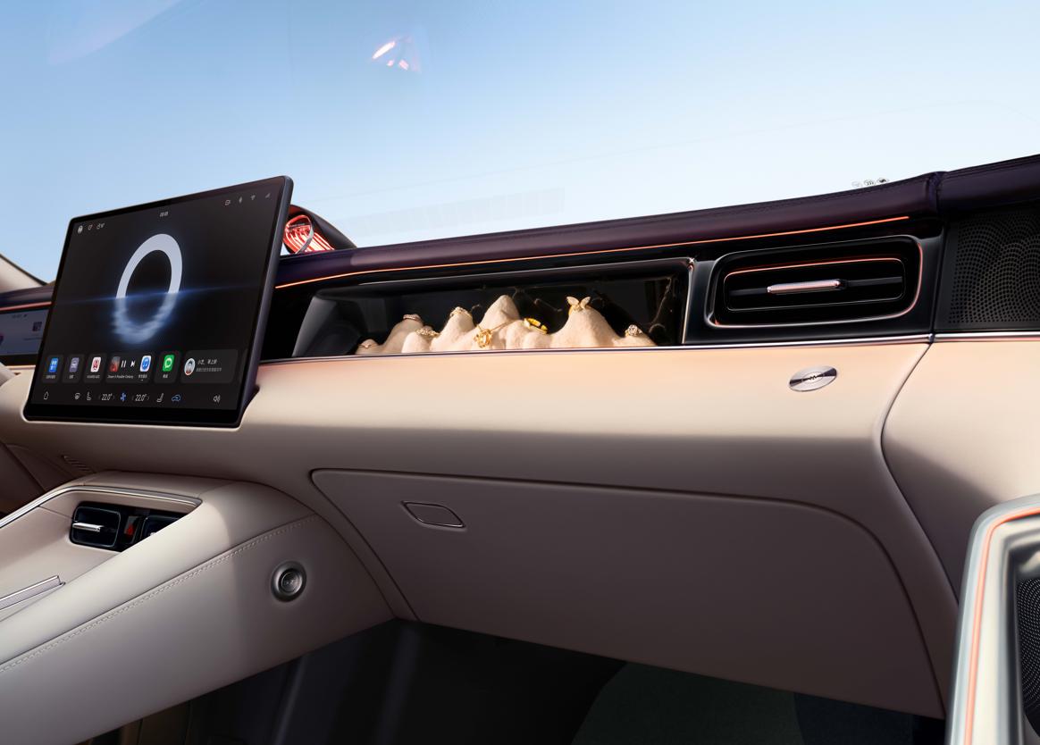 首款鸿蒙系统终端__宣nee车