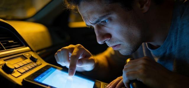 车企大屏内卷算盘全碎！工信部一纸禁令，戳穿了谁的科技谎言？-有驾