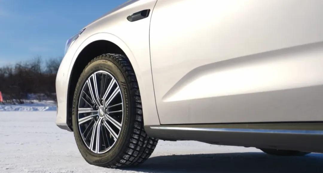 吉利银河限量版图片__深度实测吉利银河os