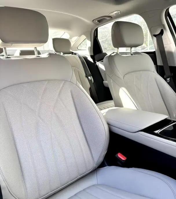 吉利银河限量版图片_深度实测吉利银河os_