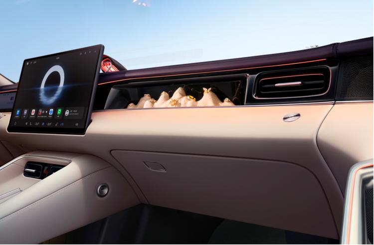 首款鸿蒙系统终端_宣nee车_