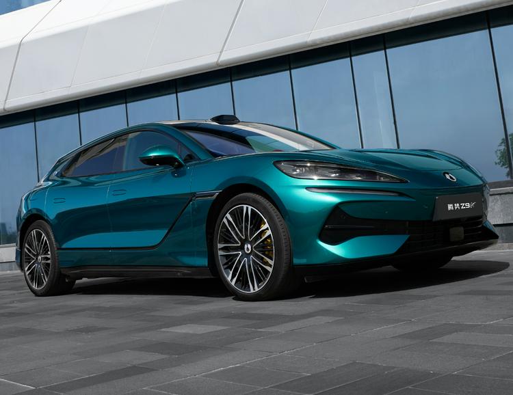 比亚迪纯电出租车e5_比亚迪e5纯电动车图片_