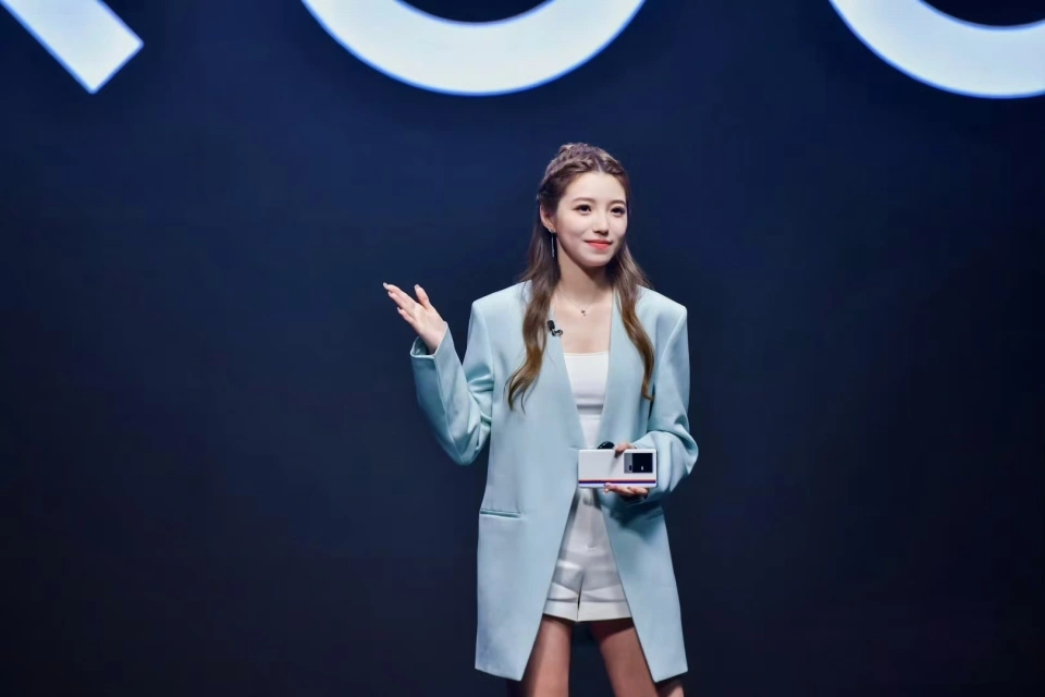 前vivo明星产品经理宋紫薇创办“薇光点亮”，获红杉、蓝驰、蚂蚁、鼎晖超亿元融资