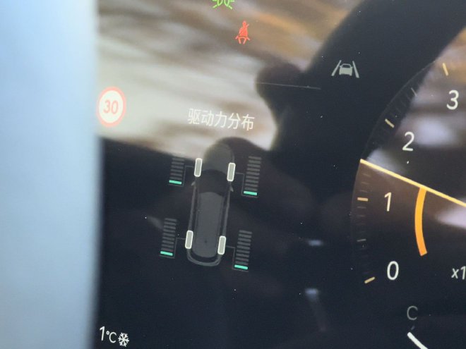 颜值实力双在线 试驾起亚狮铂拓界