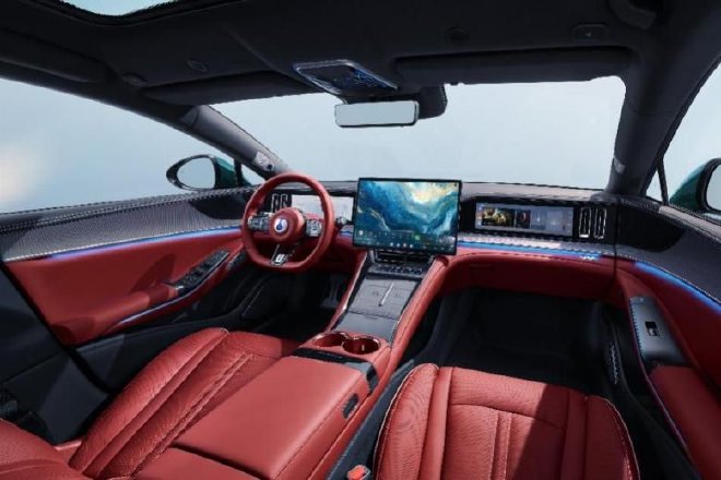 首搭第二代刀片电池及闪充技术 全新腾势Z9GT售26.98万起