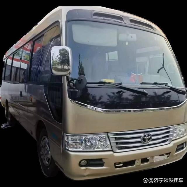 跨境供应金龙中通20人客车解析全球客车市场新趋势-有驾