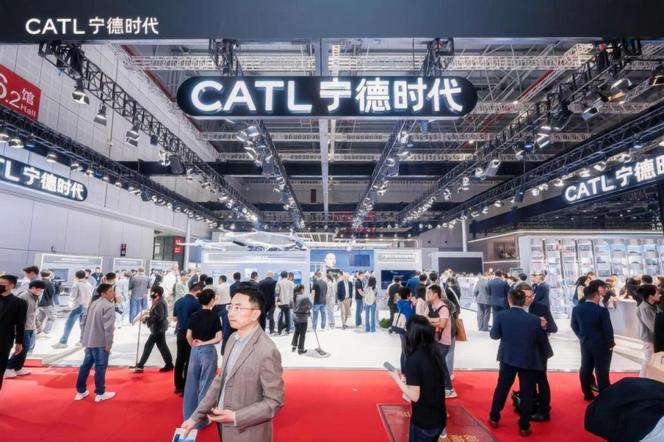 宁德时代利润包圆19家上市车企，曾毓群个人分红让客户汗颜？