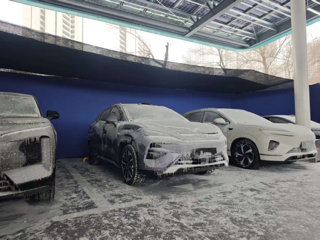 极寒充电测试 比亚迪第二代刀片电池依旧稳定